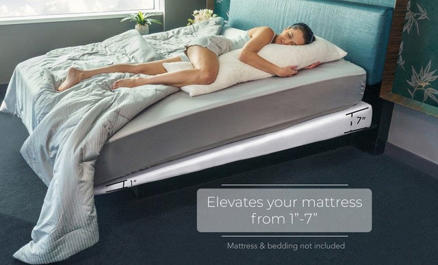 mattress wedge elevator for making beds